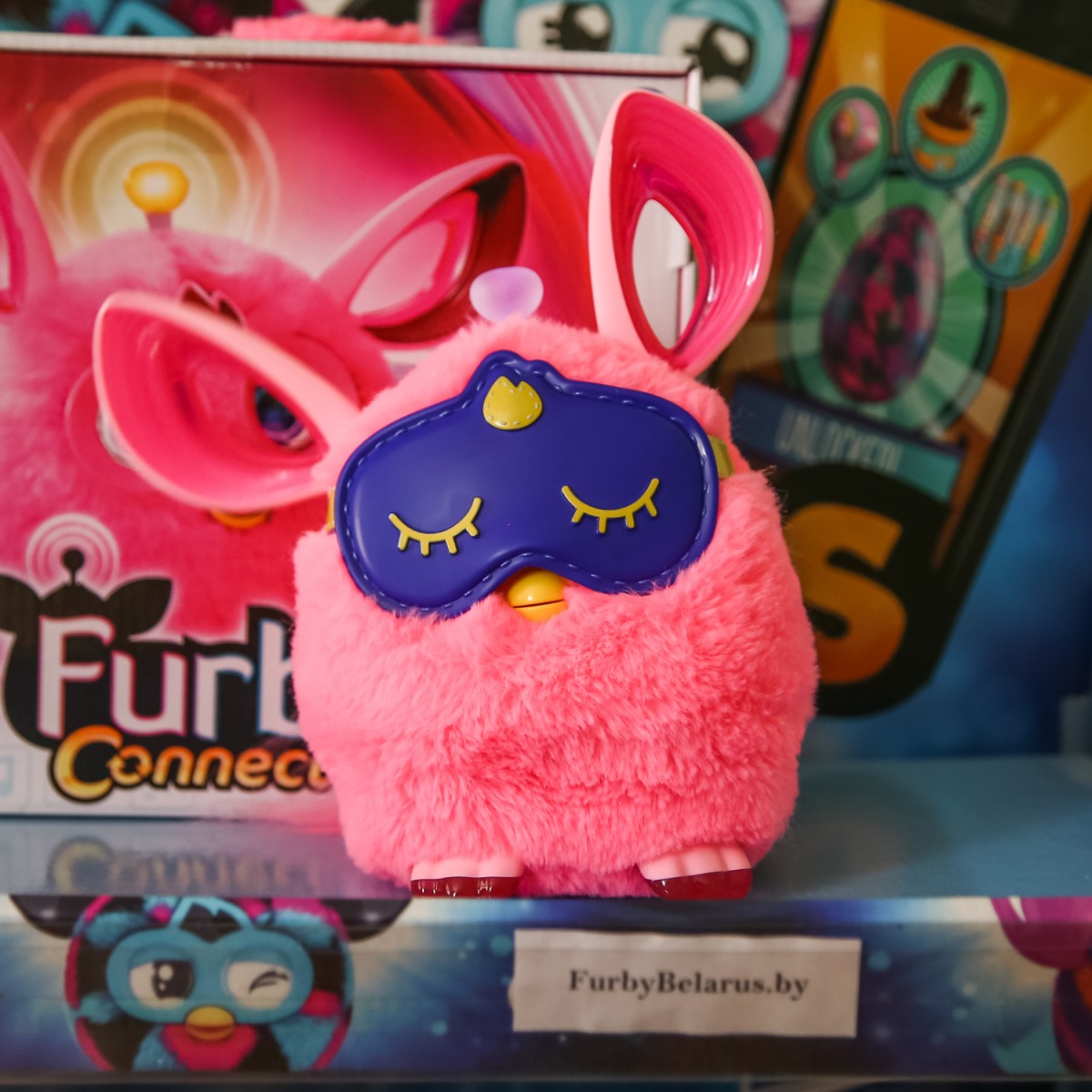 Интерактивная игрушка Ферби Коннект ярко розового цвета | Купить Furby Hasbro